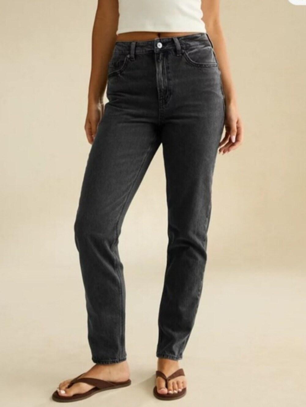 New Women's American Eagle Strgid Destroyed Mom Jean Black Skinny Jeans 000R